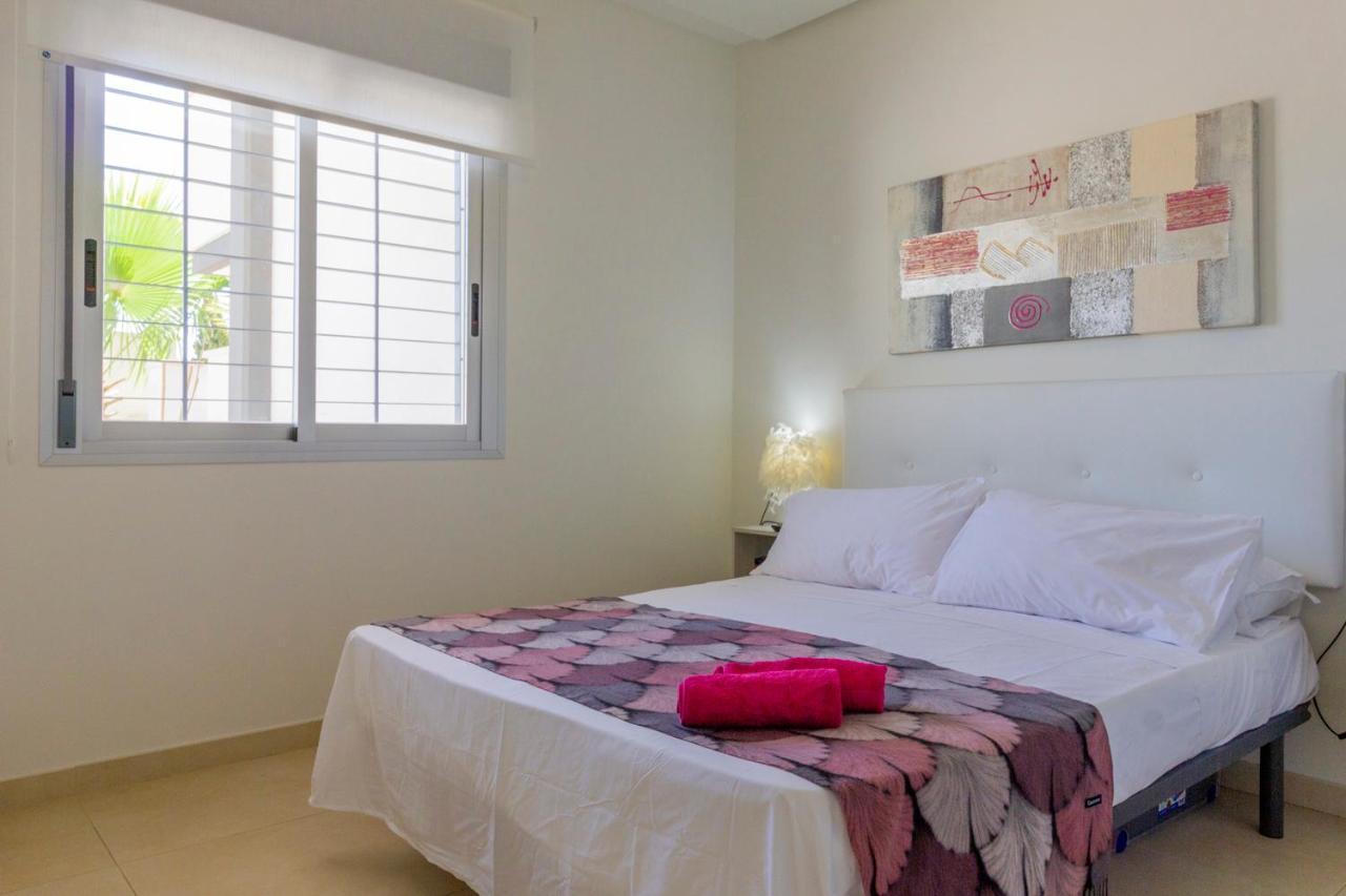 Bungalow Pink Garden Orihuela Exterior foto