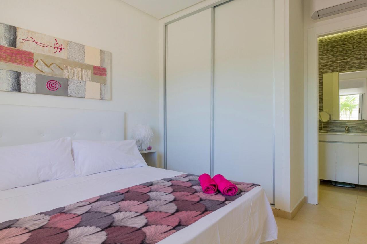 Bungalow Pink Garden Orihuela Exterior foto